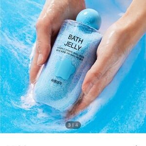 Bath Blue Jelly Moisturizing
